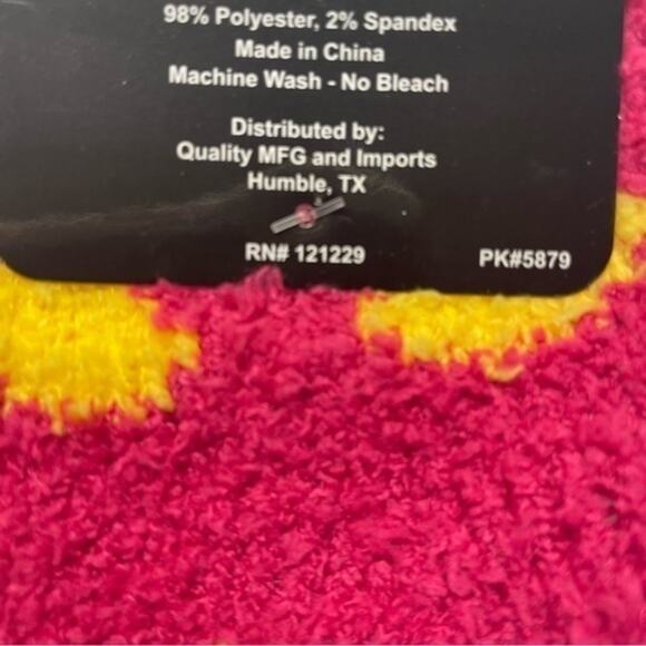 Fuzzy Socks Bundle of 4 Pairs Cat and Multicolored New - Picture 6 of 9